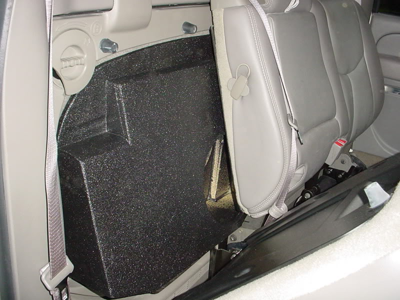 Load image into Gallery viewer, 2002 UP AVALANCHE BEHIND SEAT NON-MIDGATE 2x10