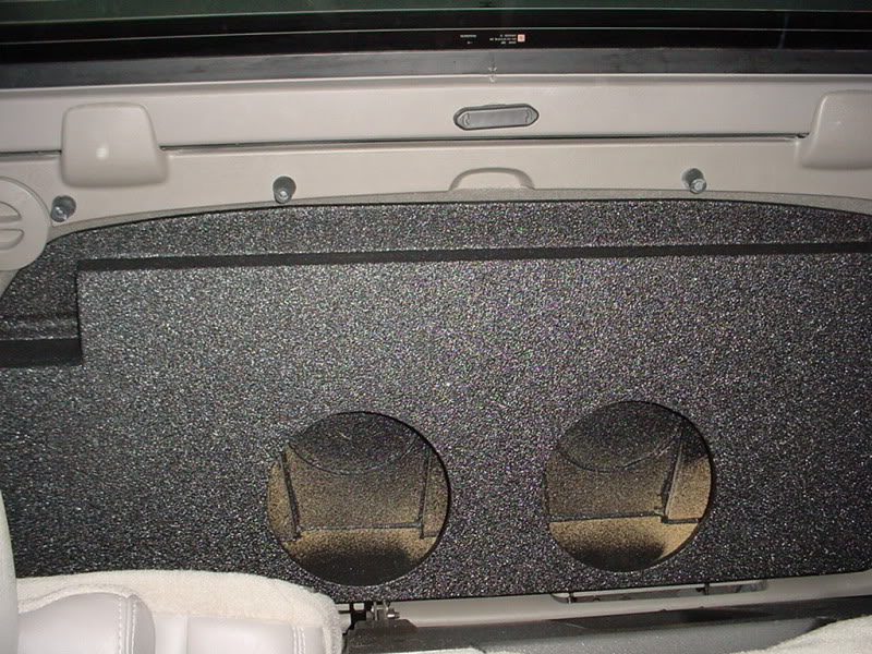 Load image into Gallery viewer, 2002 UP AVALANCHE BEHIND SEAT NON-MIDGATE 2x10