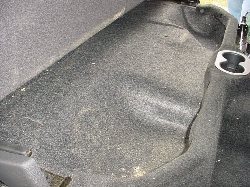 Load image into Gallery viewer, 2009 up Dodge Quad Cab Single 10" ported Sub Box Carpeted
