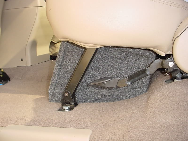 Load image into Gallery viewer, 2001-2003 Ford F-150 Supercrew Sub Box 2X12 Carpeted