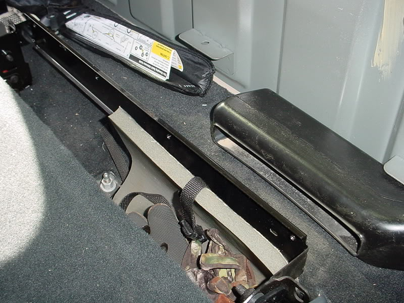 Load image into Gallery viewer, 2001-2007 Chevy Crew Cab HD Behind the Seat Sub Box 2x12" Carpeted