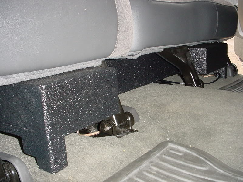 Load image into Gallery viewer, 2001-2007 Chevy Crew Cab Non-HD 2X 10" Down Fire Sub Box Carpeted