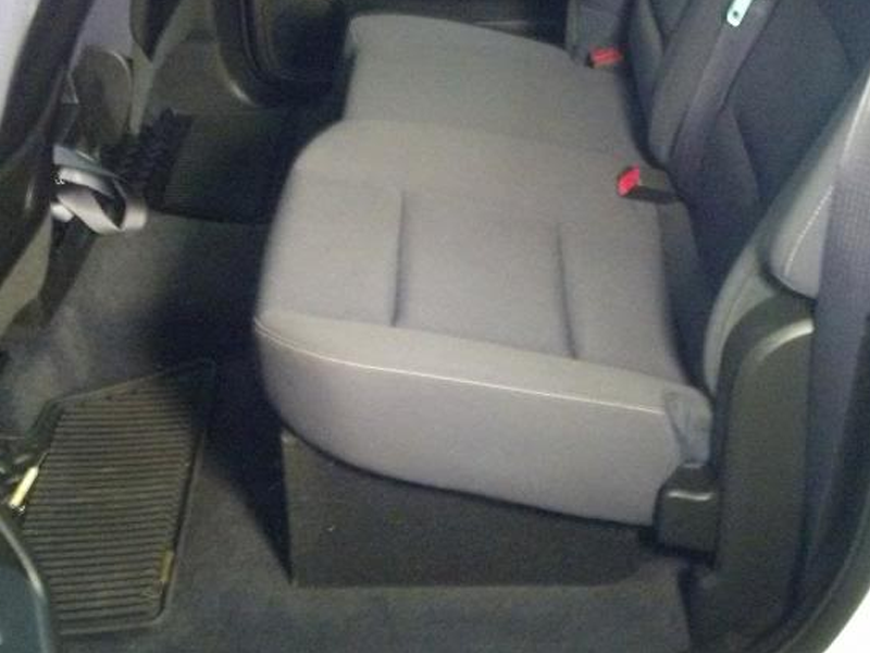 Load image into Gallery viewer, 2014 Chevy Crew Cab 2 x 10" Sub Box poly