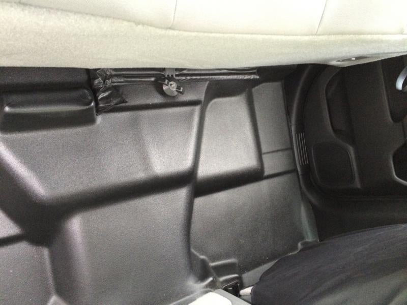 Load image into Gallery viewer, 2014 up Chevy Double Cab Single Poly Sub woofer Box Sub Box 1X12 Poly
