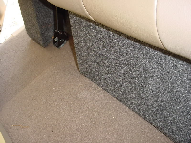 Load image into Gallery viewer, 2001-2003 Ford F-150 Supercrew Sub Box 2X12 Carpeted